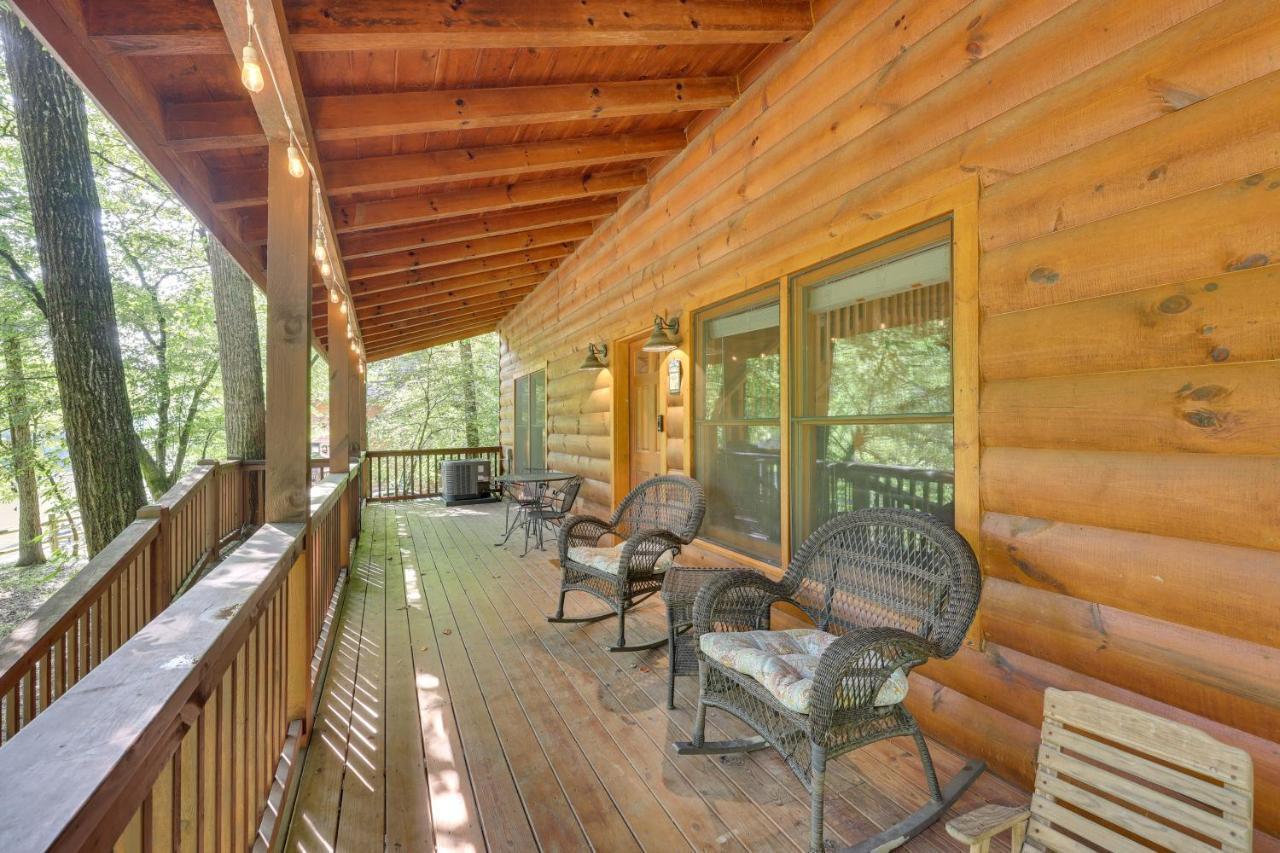 Riverfront Ellijay Cabin With Deck And Pool Access! Exterior photo