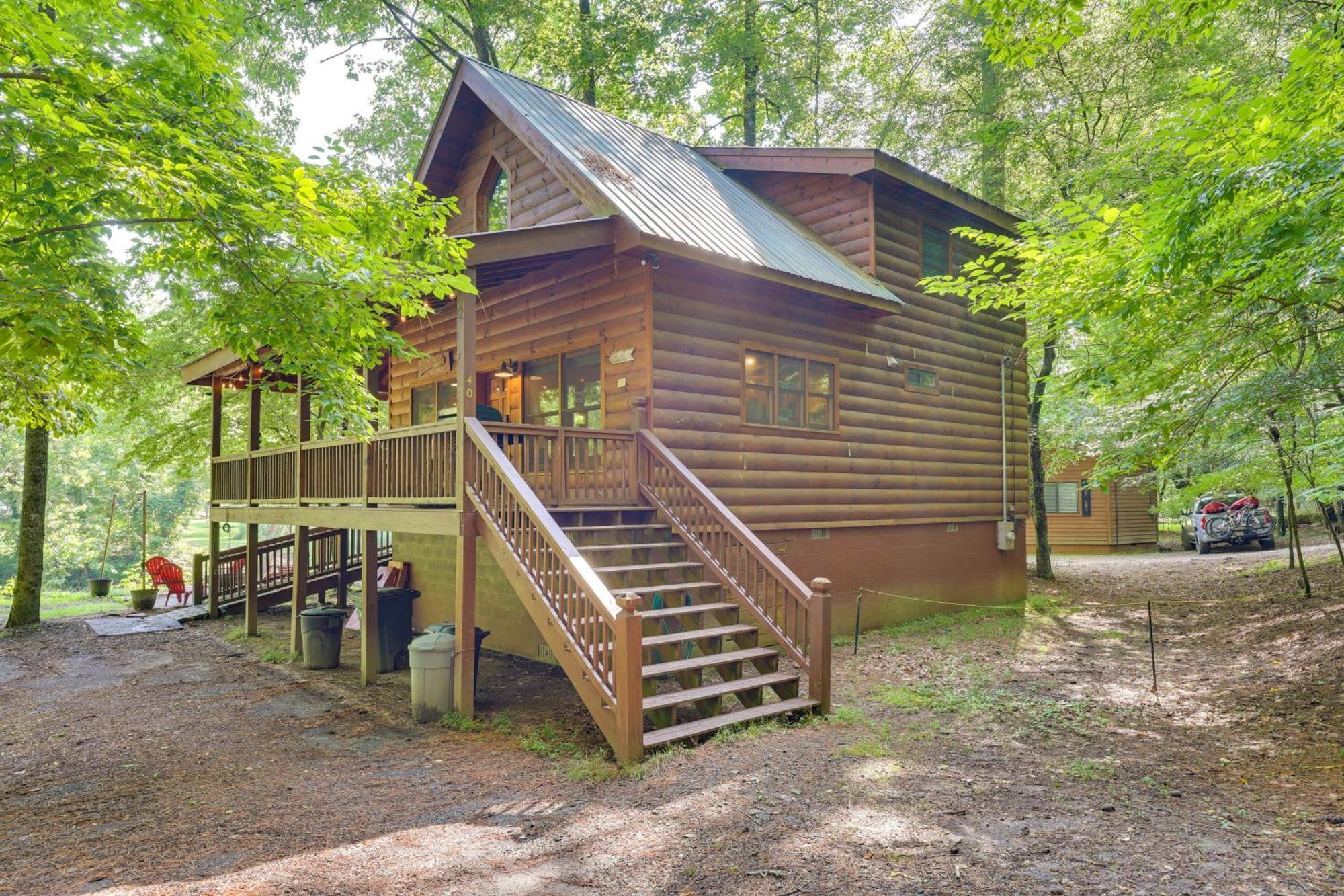 Riverfront Ellijay Cabin With Deck And Pool Access! Exterior photo